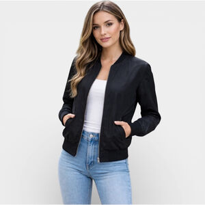 Aritzia TNA Bomber Black Zip-up Jacket, Size Medium